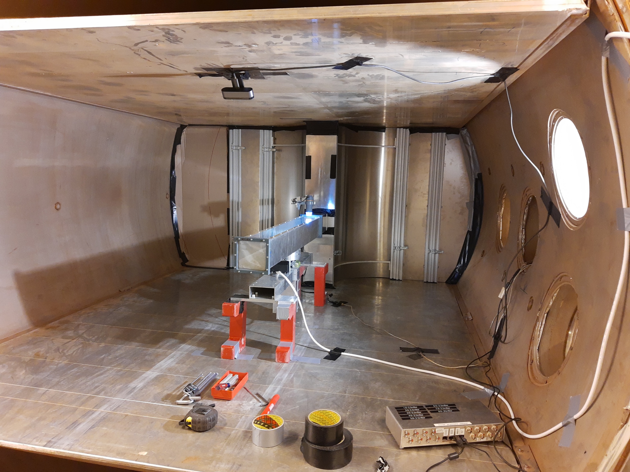 Self- built box in the wind tunnel at the beginning of the experiment. 20-EPN-078_AU_Abrasion Experiment. Credit: J.Merrison, Z.Kapui