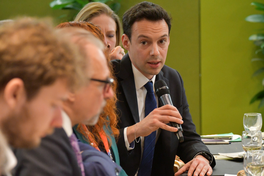 Europlanet Industry Officer, Marcell Tessenyi, participating in the discussion at the Dinner Debate 'Promoting the importance of space policies and a European Space Strategy'.