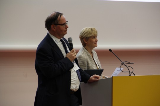 Nigel Mason (President) and Athena Coustenis (Vice President) of the Europlanet Society Executive Steering Board at the launch of the Europlanet Society at the EPSC 2018 General Assembly.